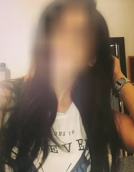 Andrea, 36