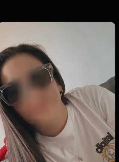 Anna, 34