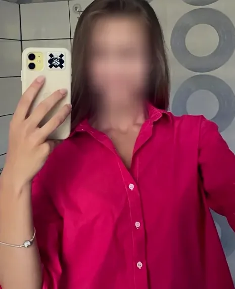 Christina, 27