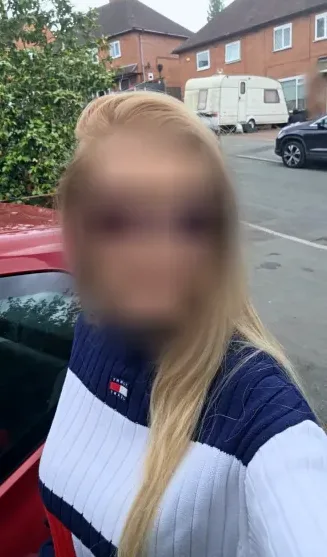 Emilia, 39