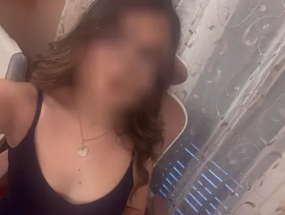 Ivana, 25