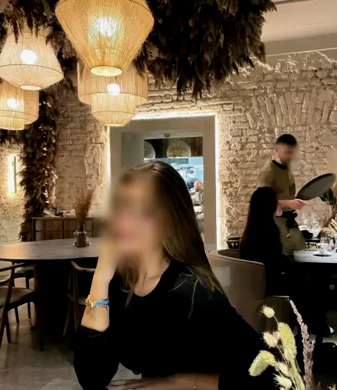 Jovana, 25