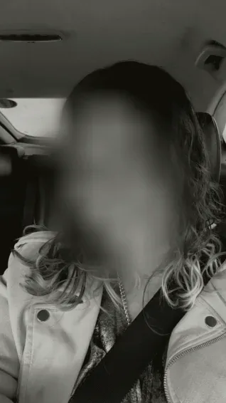 Karoline, 23